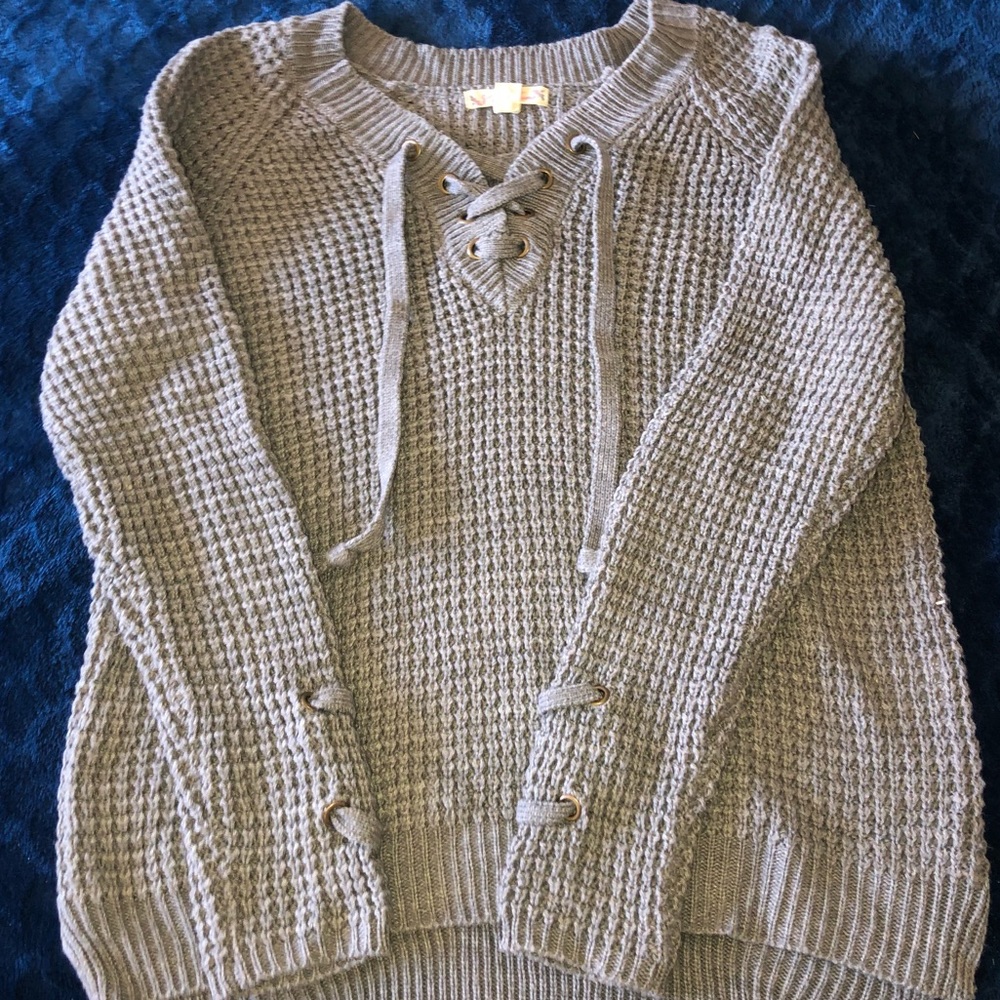 Amazing, comfy sweater that is great for the holidays!